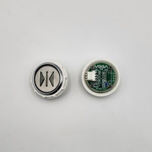 Przycisk VEGA Achille - niebieskie, 24 VDC, połączenie szeregowe 4 pin, Braille ( zamknięcie drzwi )
